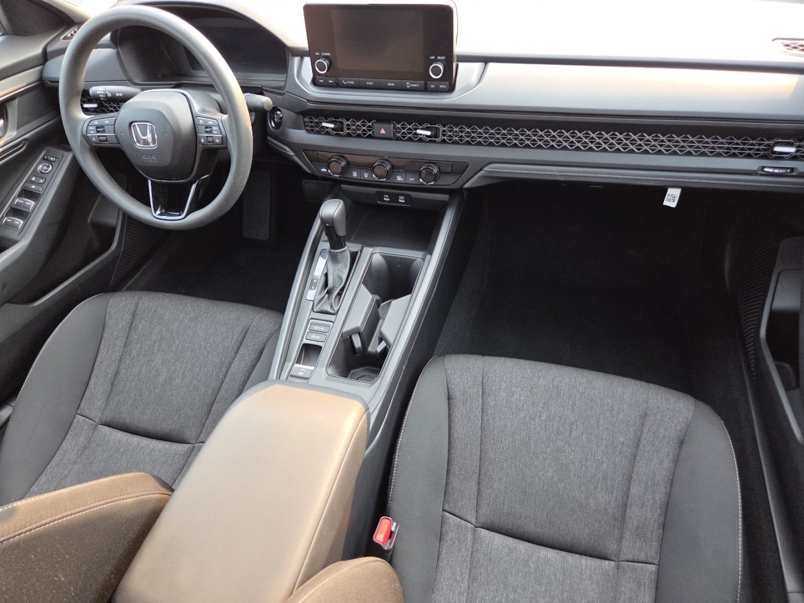 Used 2025 Honda Accord SE image 26