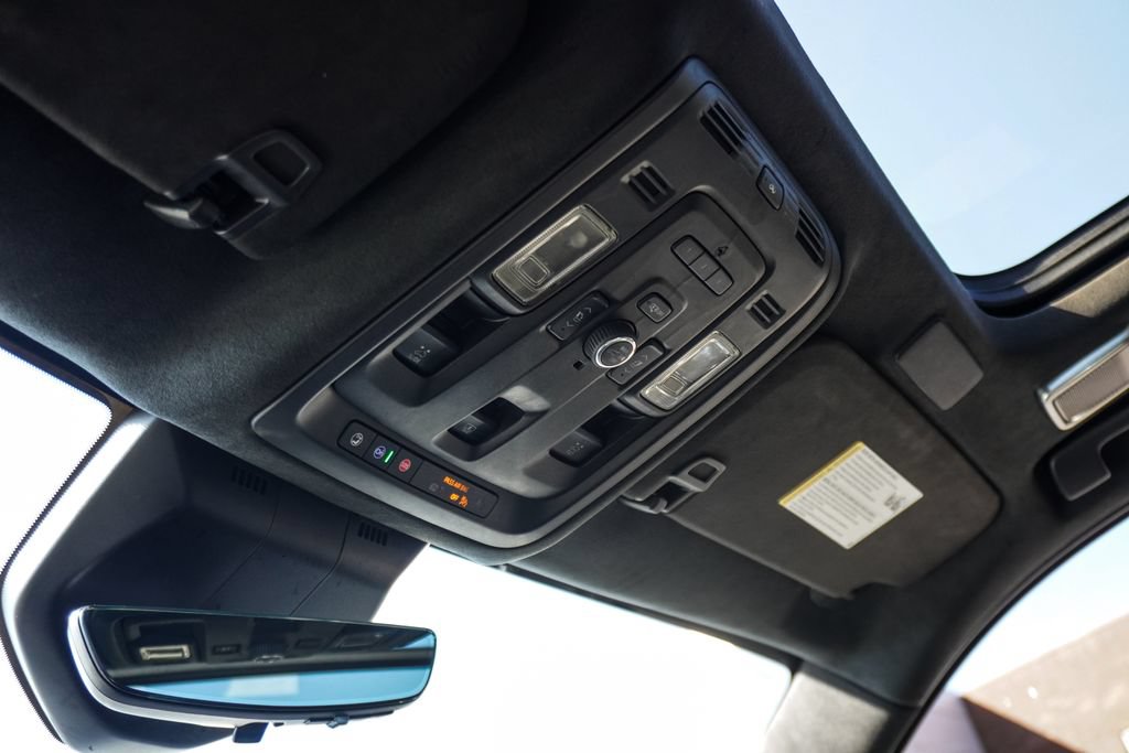 Used 2024 Cadillac Escalade V AWD/4WD image 34