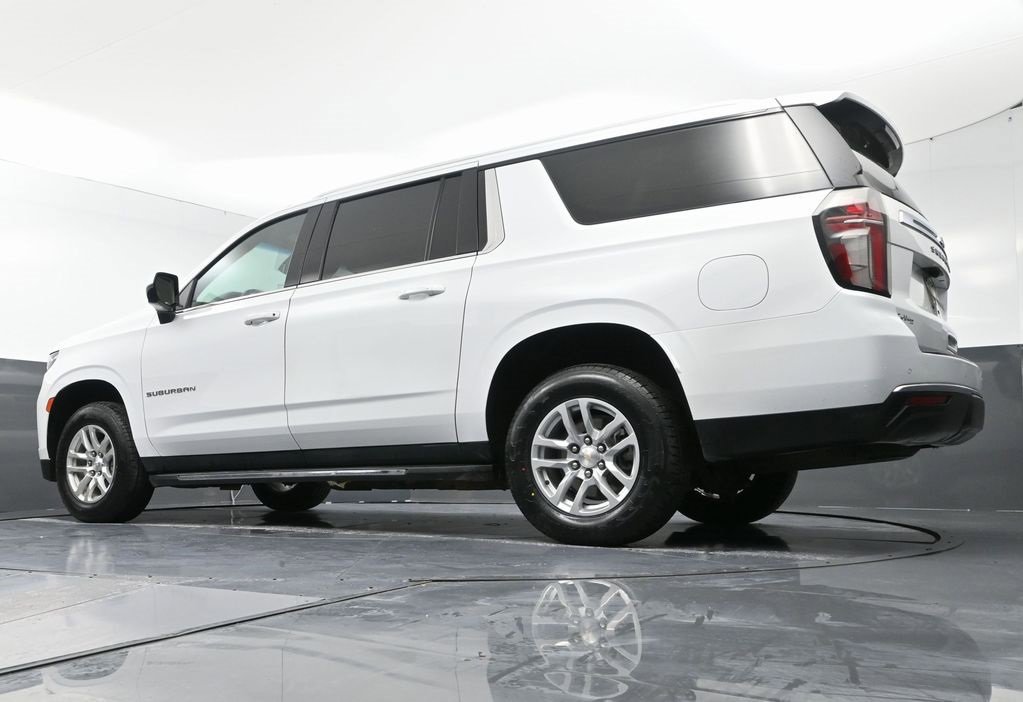 Used 2023 Chevrolet Suburban LT image 54