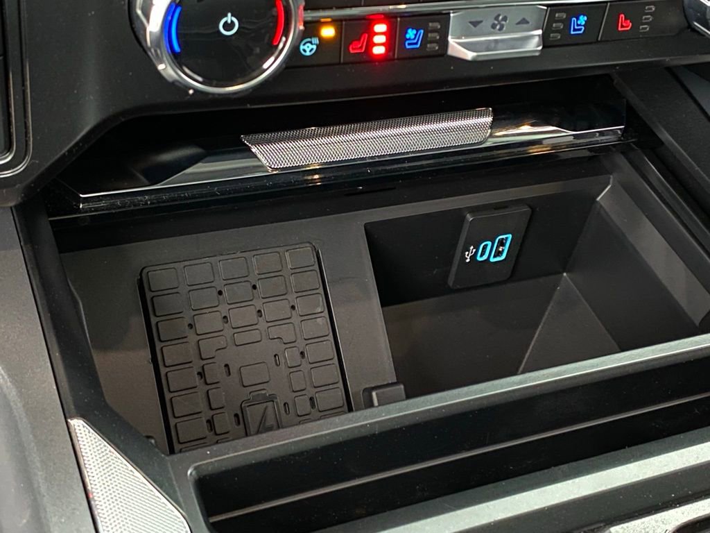 Used 2025 Ford F250 Lariat w/ Chrome Package image 19