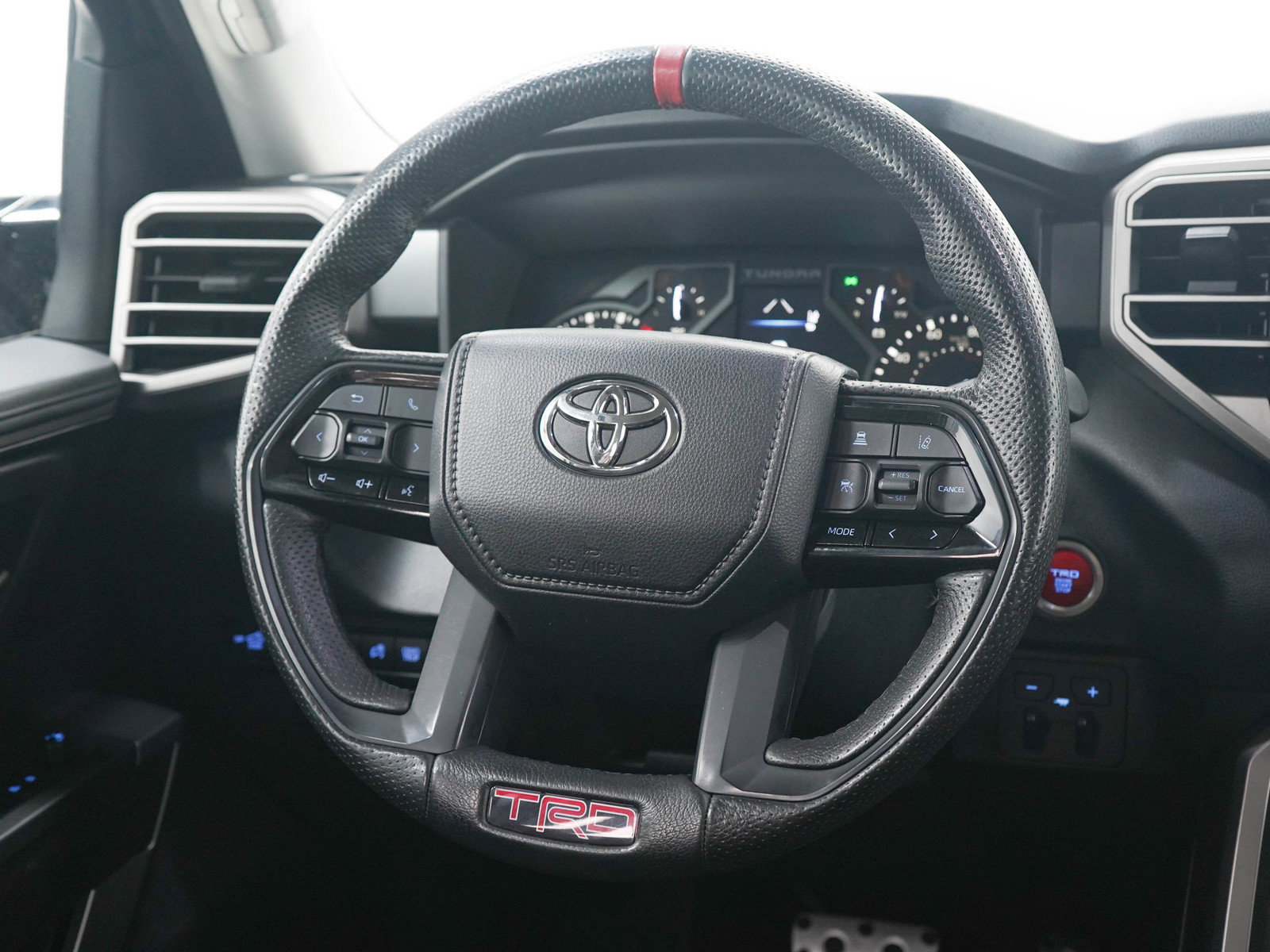 Used 2022 Toyota Tundra SR5 AWD/4WD image 17