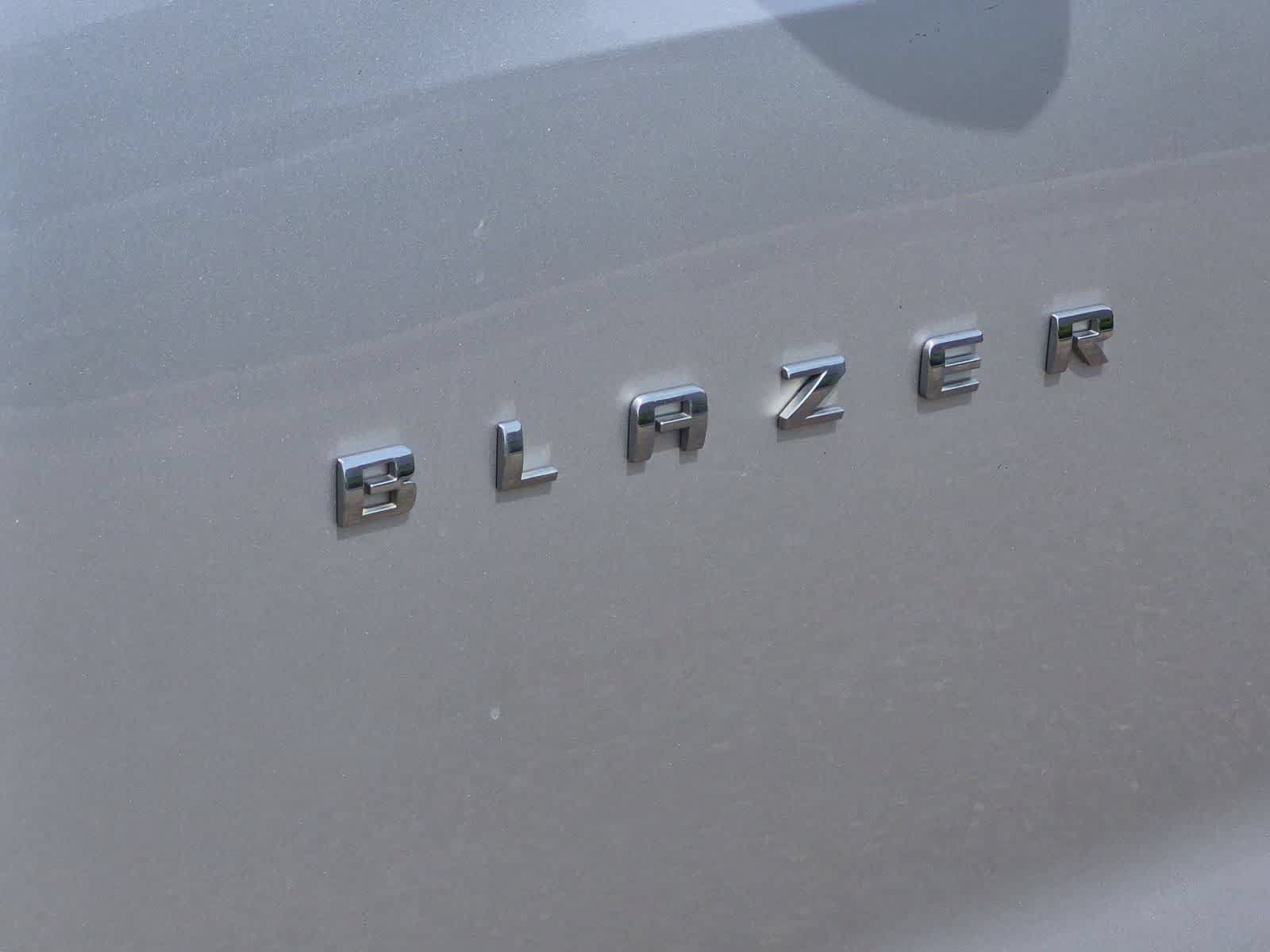 Used 2020 Chevrolet Blazer LT FWD image 13
