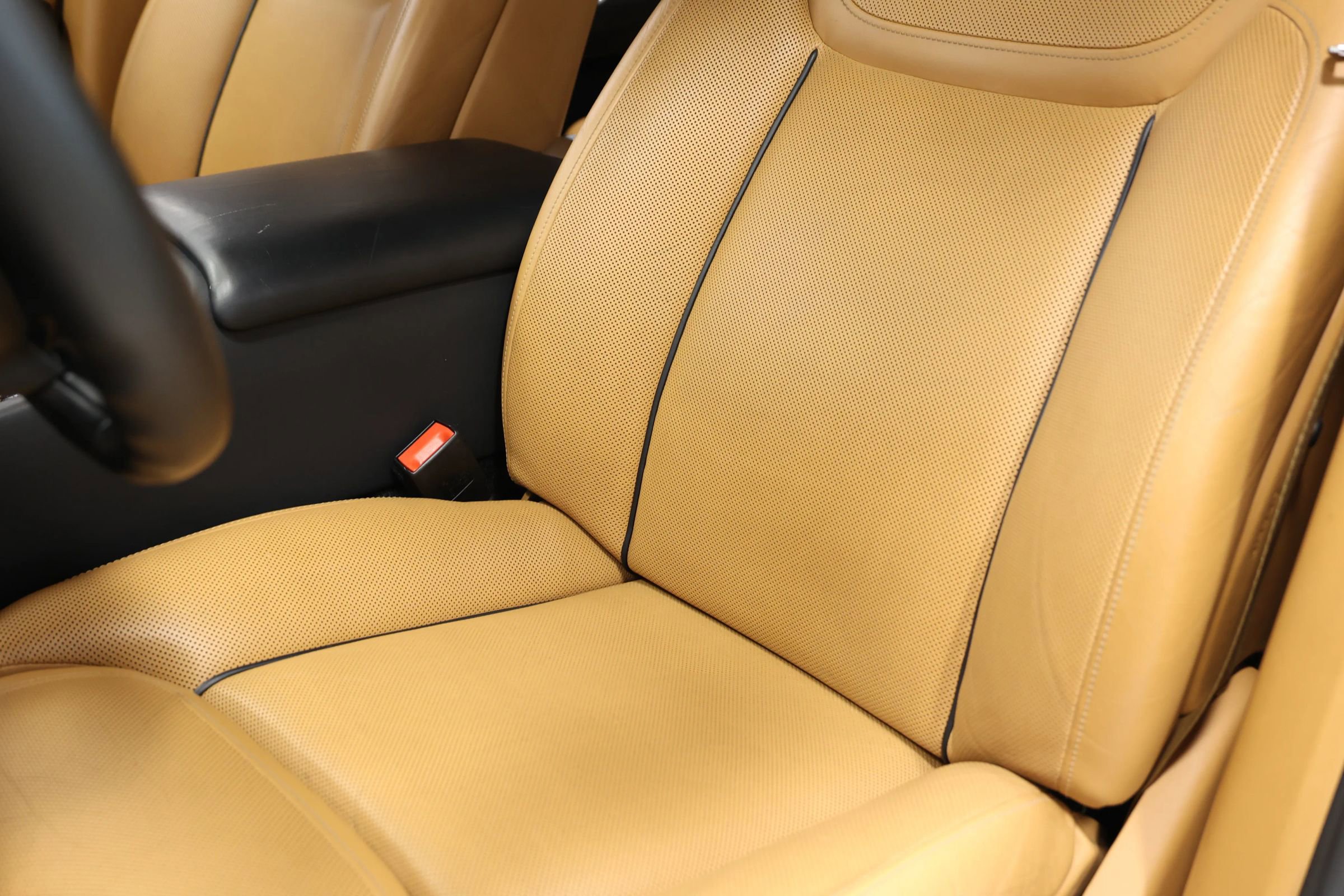 Used 2017 Rolls-Royce Ghost image 18