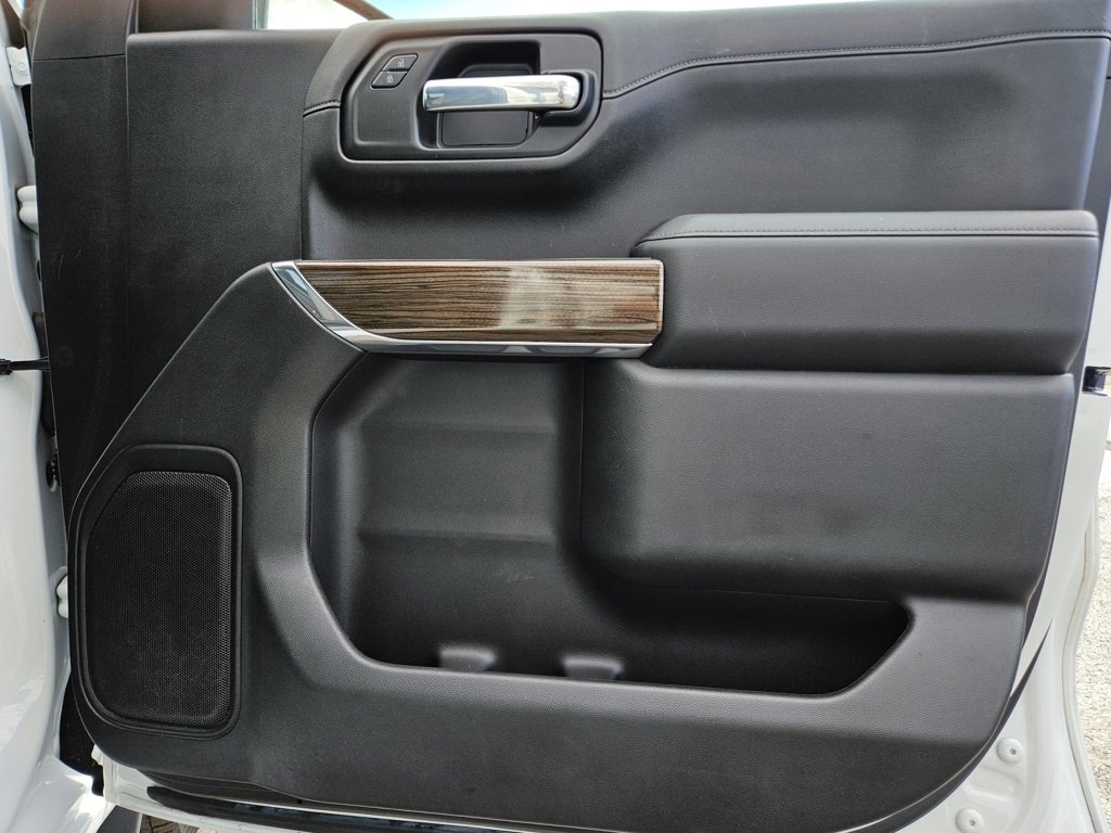 Used 2021 Chevrolet Silverado 1500 LT image 13