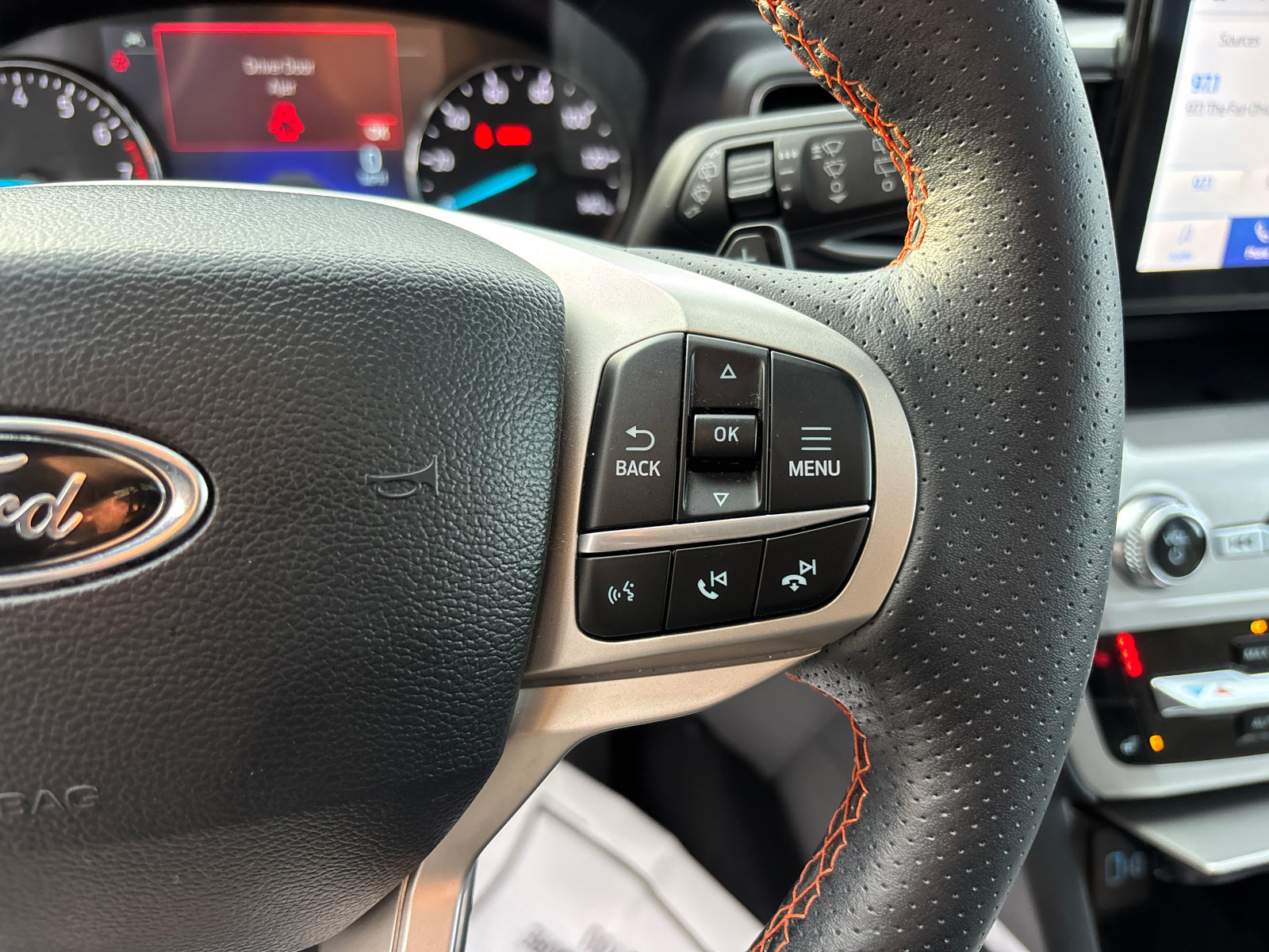 Used 2022 Ford Explorer Timberline w/ Timberline Technology Package AWD/4WD image 18