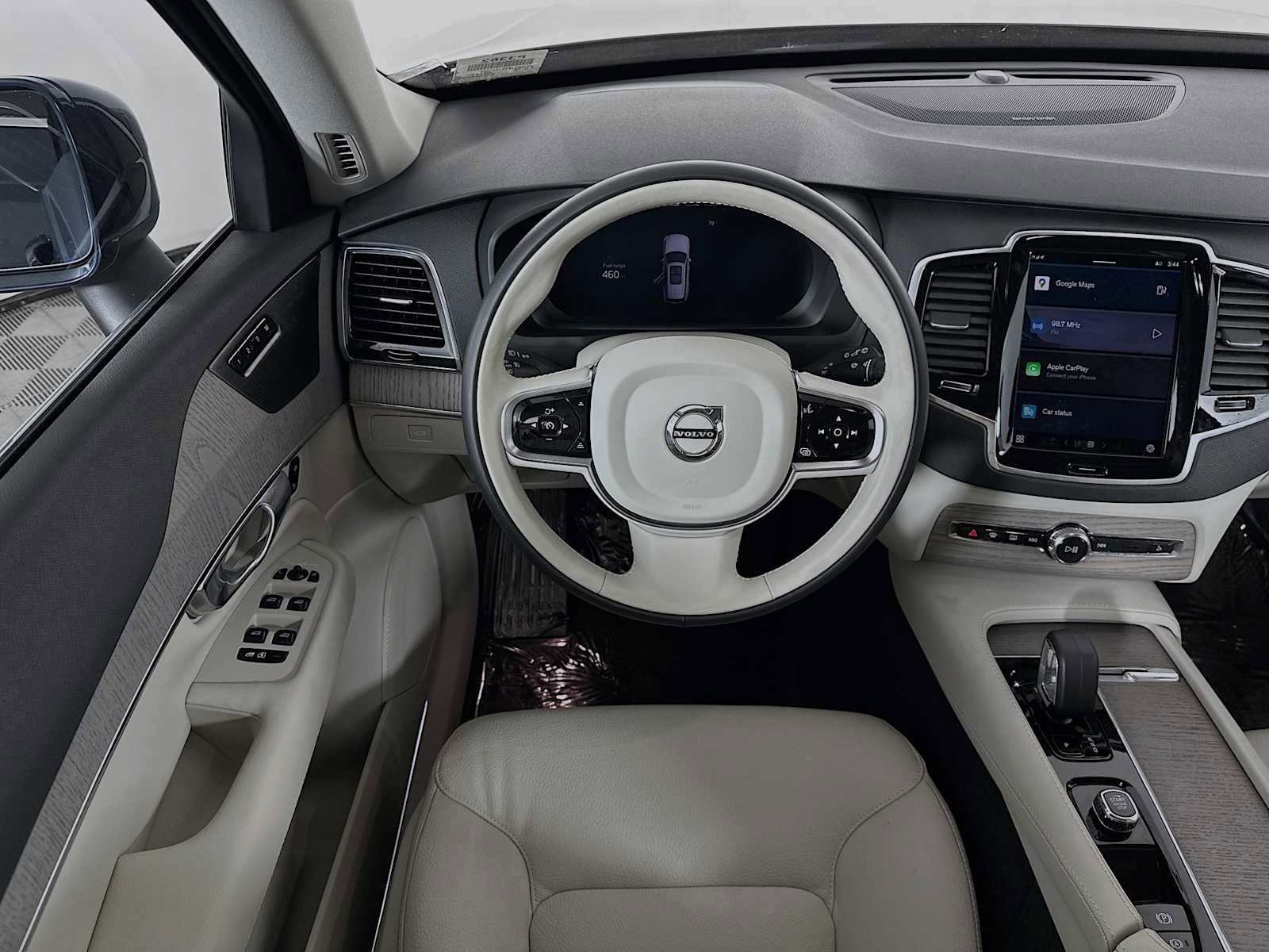 Certified 2025 Volvo XC90 B6 Plus image 21