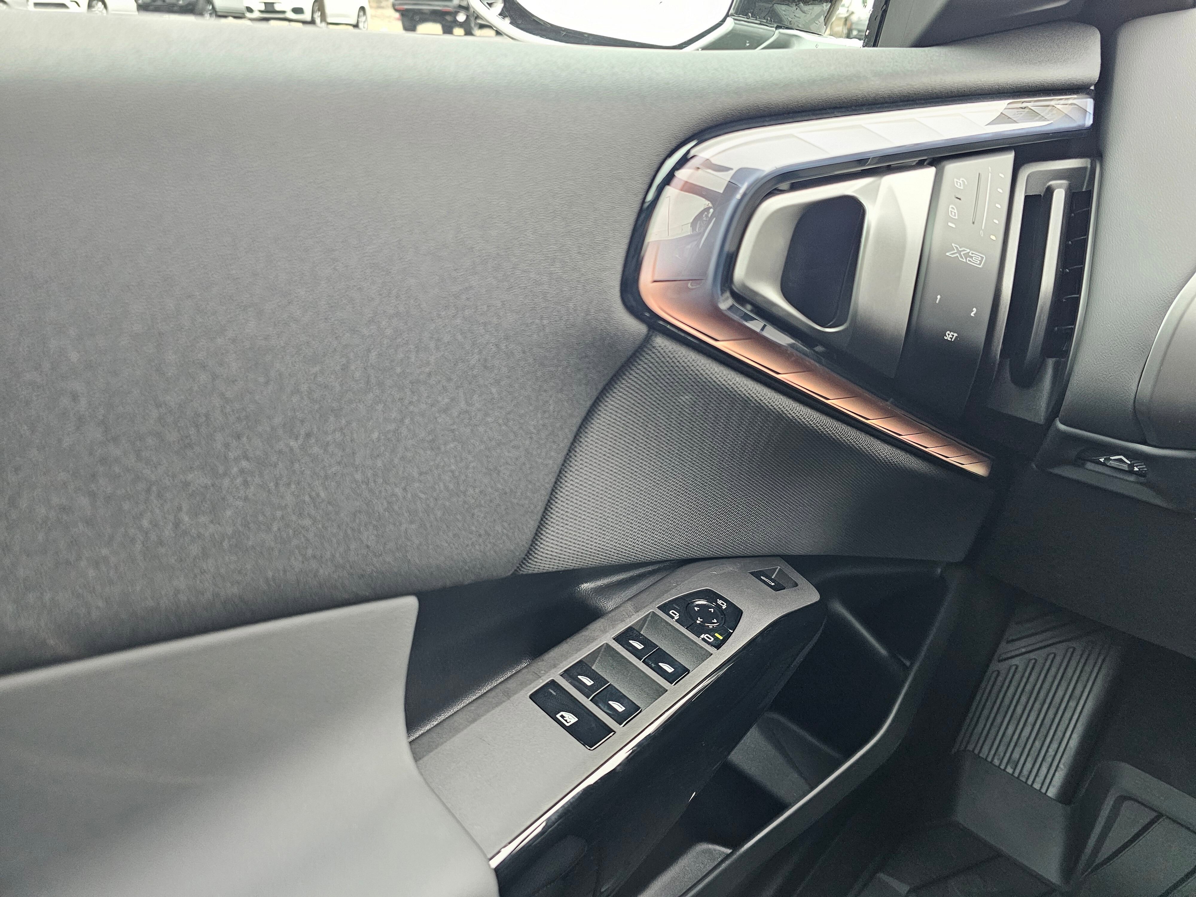 New 2026 BMW X3 xDrive30 w/ Premium Package image 28