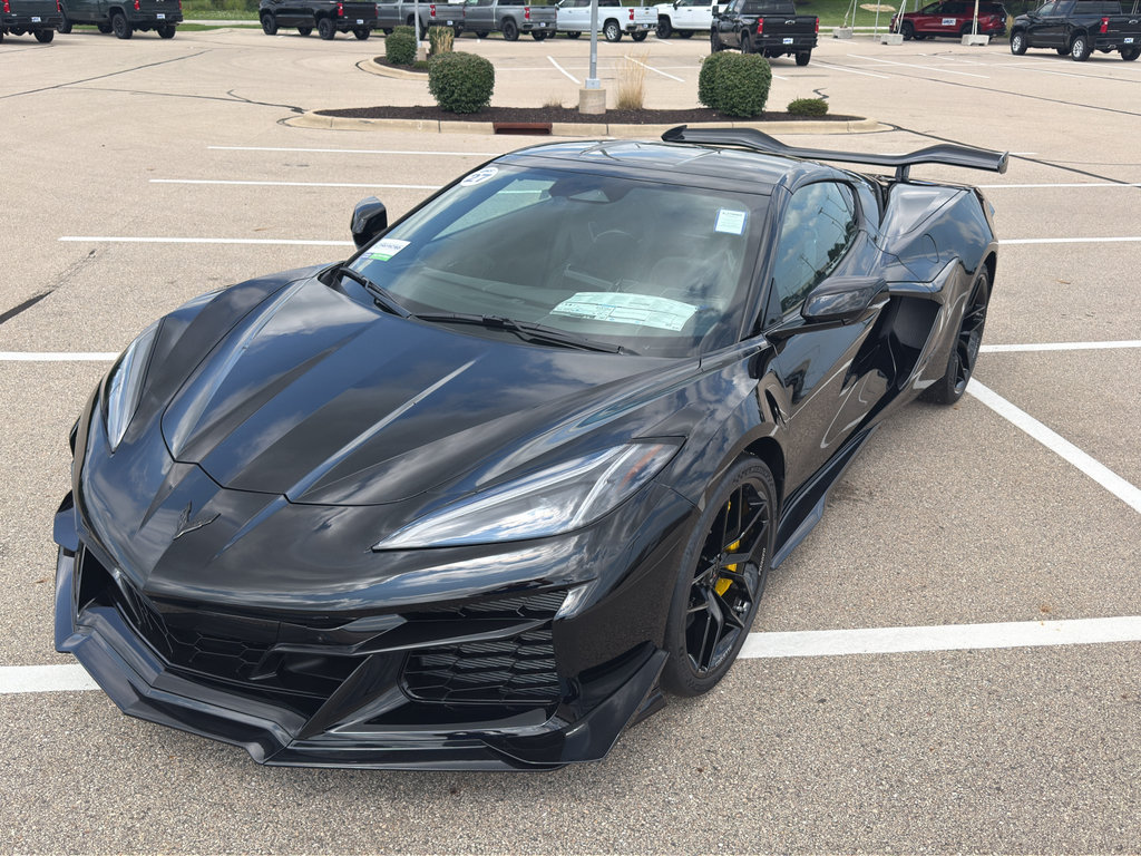 New 2027 Chevrolet Corvette Z06 w/ Z07 Performance Package RWD image 9