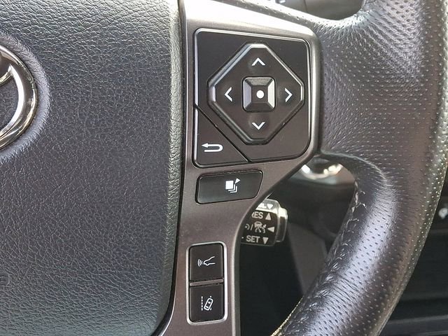 Used 2018 Toyota Tacoma TRD Off-Road image 21