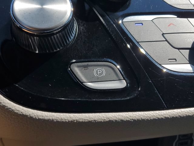 Used 2023 Chrysler Pacifica Touring-L FWD image 29