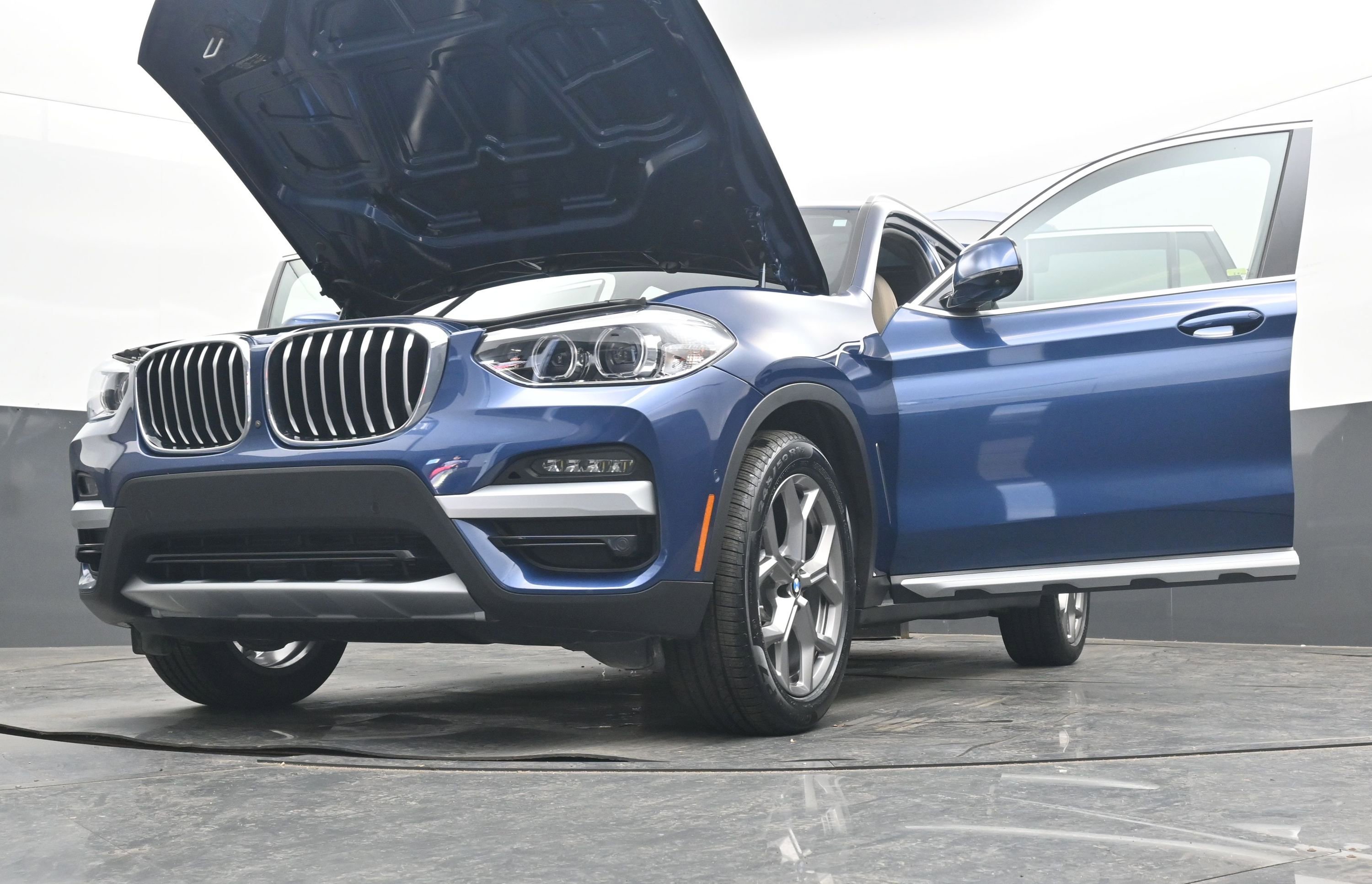 Used 2021 BMW X3 xDrive30i w/ Premium Package image 40