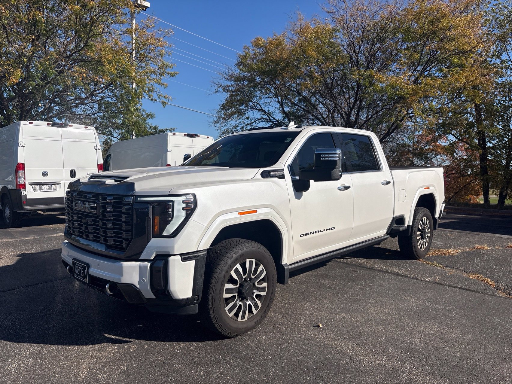 Used 2024 GMC Sierra 3500 Denali Ultimate AWD/4WD image 1
