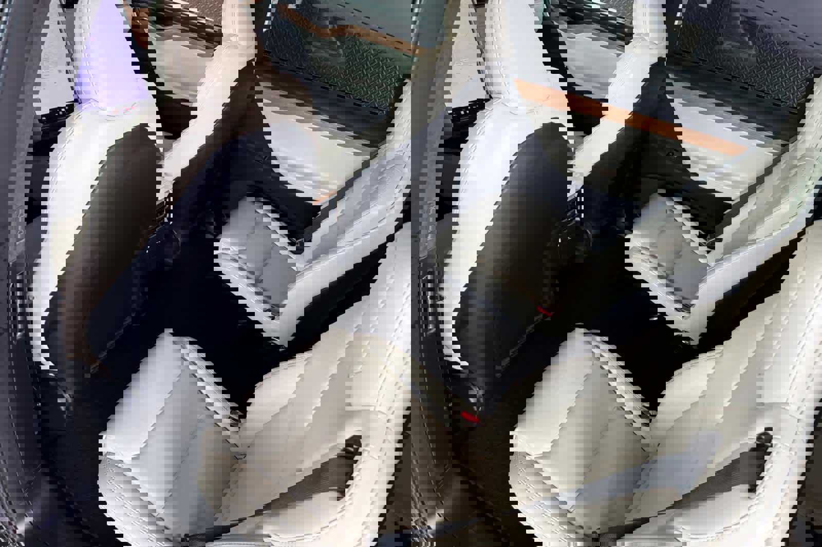 Used 2020 Tesla Model X Long Range image 4