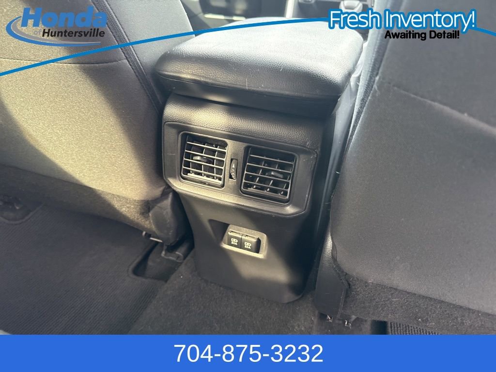 Used 2020 Toyota RAV4 XLE image 13