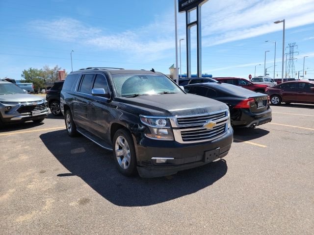 Used 2015 Chevrolet Suburban LTZ image 3