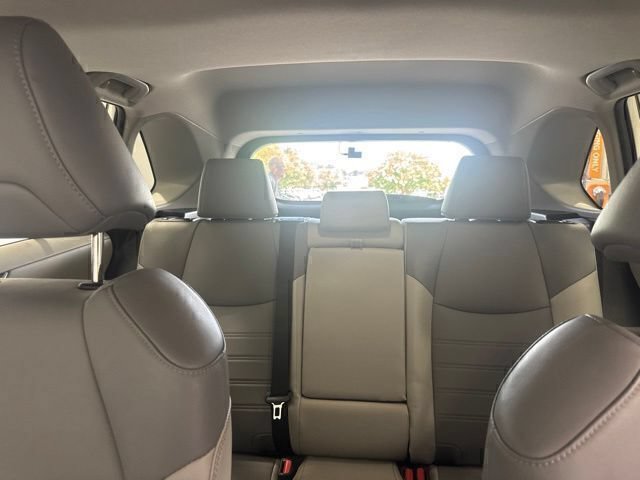 Used 2022 Toyota RAV4 XLE Premium FWD image 18