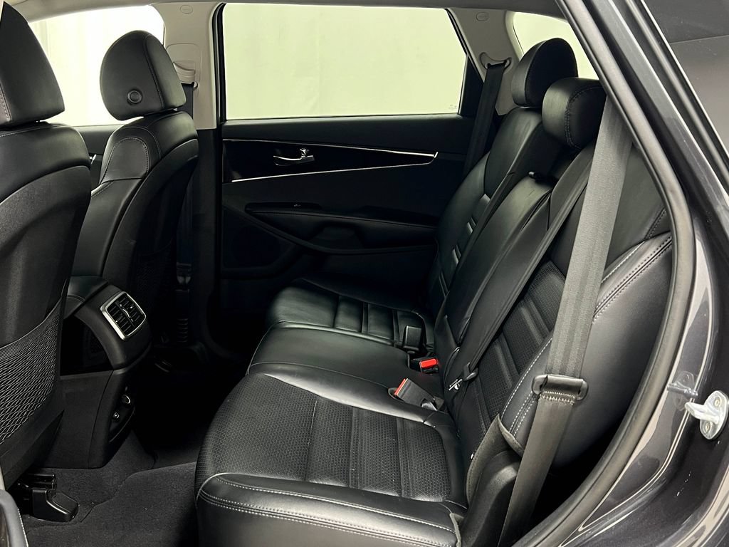 Used 2019 Kia Sorento EX AWD/4WD image 30