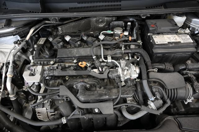 Used 2023 Toyota Corolla LE FWD image 31