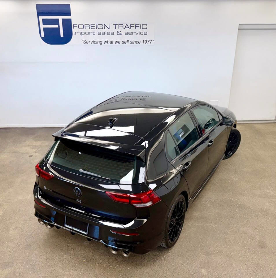 Used 2025 Volkswagen Golf R Black Edition image 32
