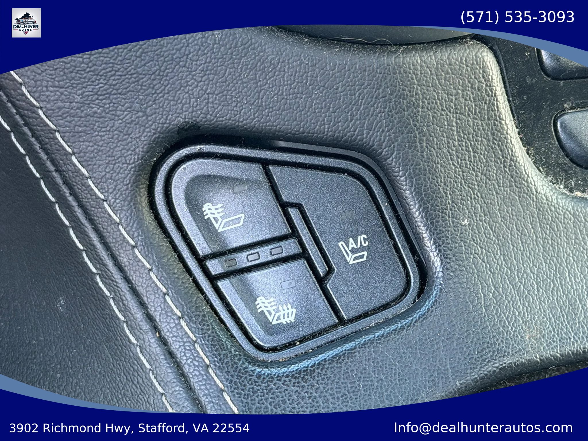 Used 2015 Chevrolet Tahoe LTZ AWD/4WD image 32