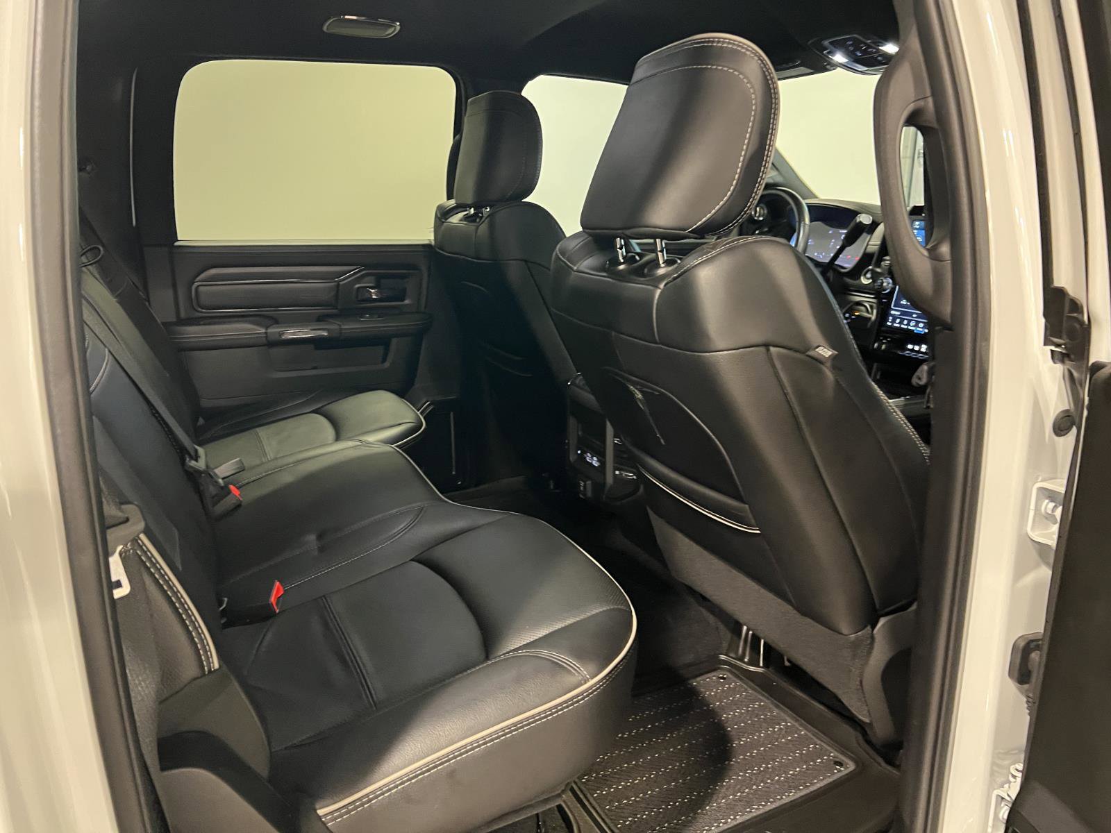 Used 2023 RAM 2500 Limited image 33