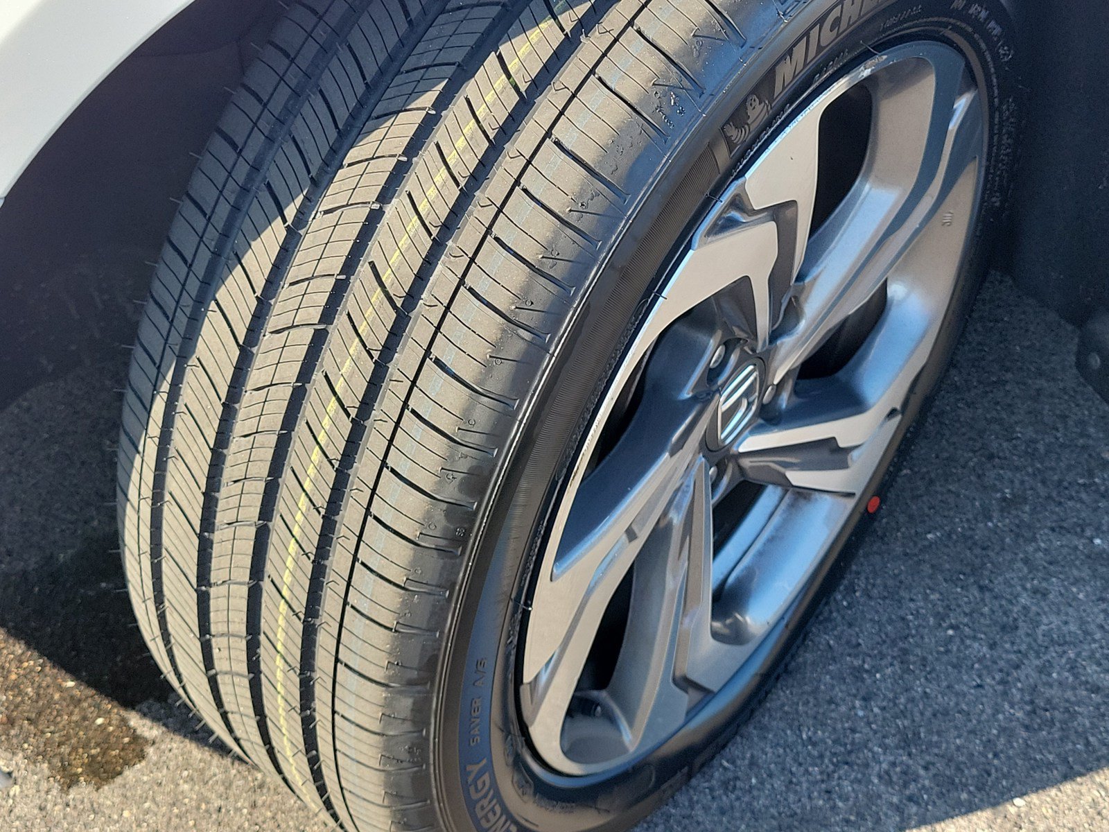 Used 2020 Honda Accord EX image 11