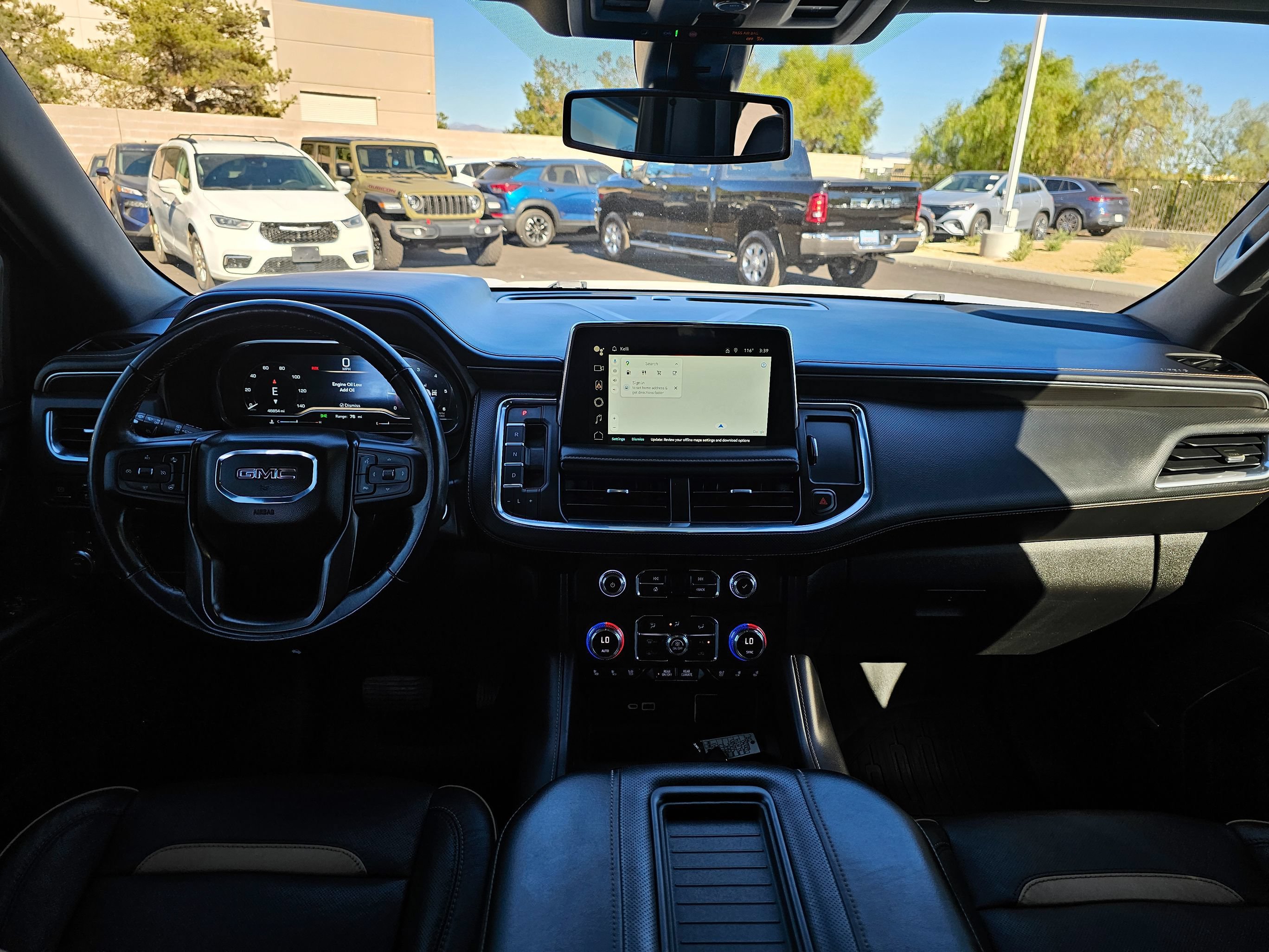 Used 2022 GMC Yukon XL AT4 w/ Technology Package AWD/4WD image 32