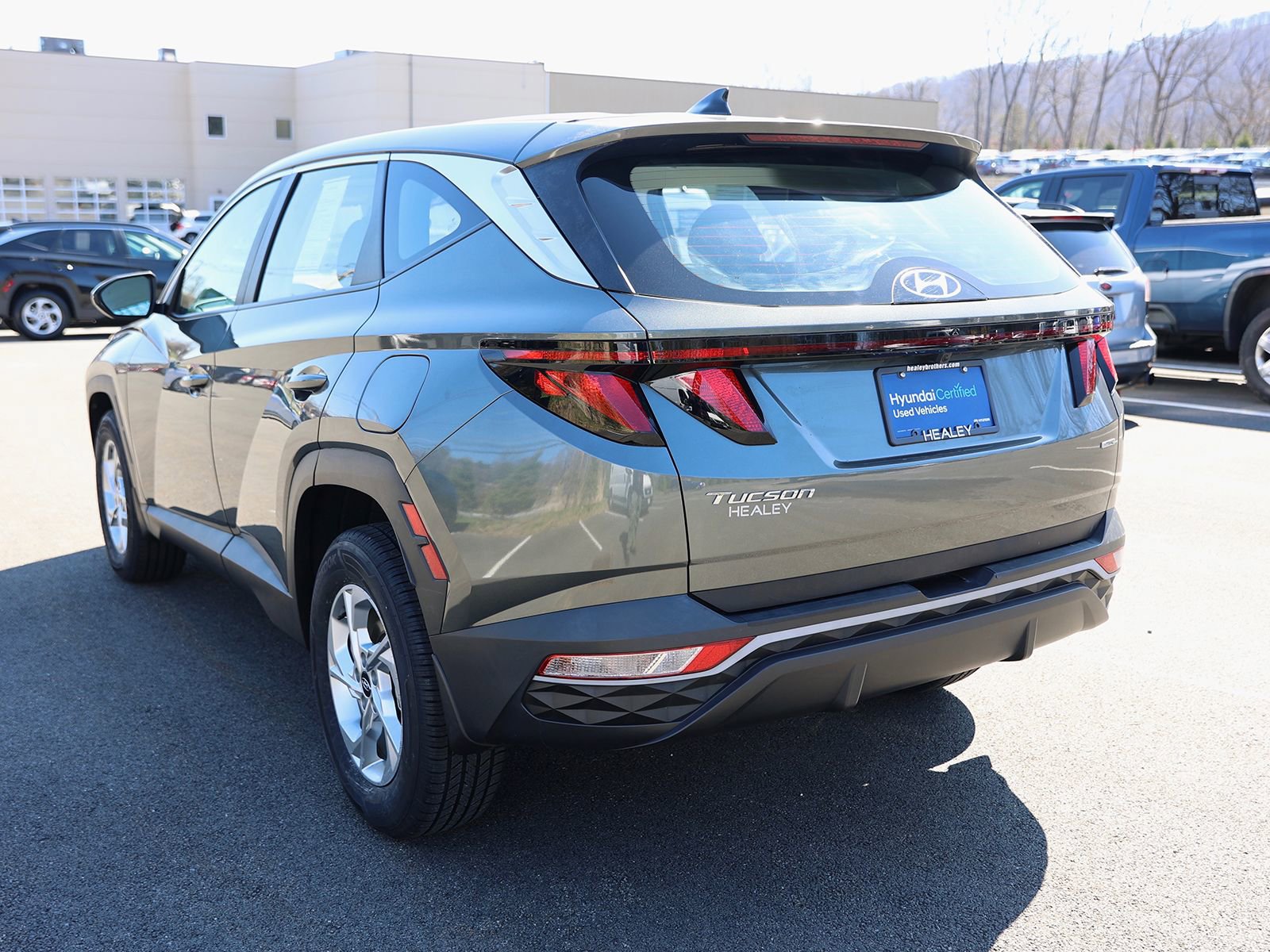 Certified 2023 Hyundai Tucson SE image 5