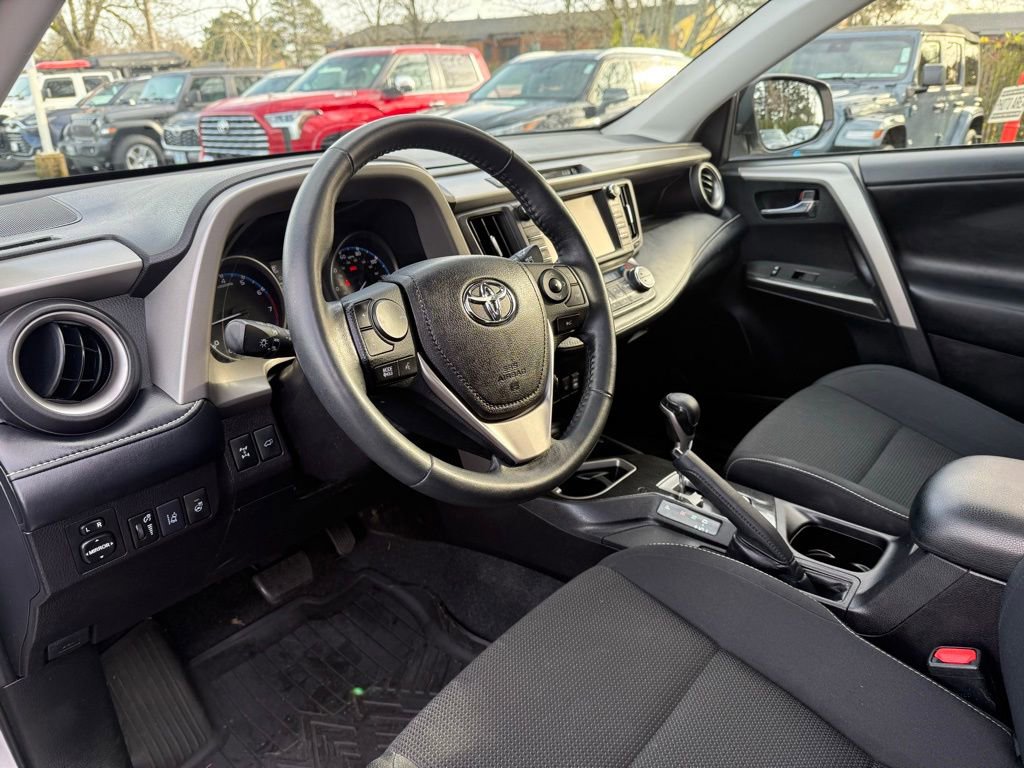 Used 2018 Toyota RAV4 Adventure image 13