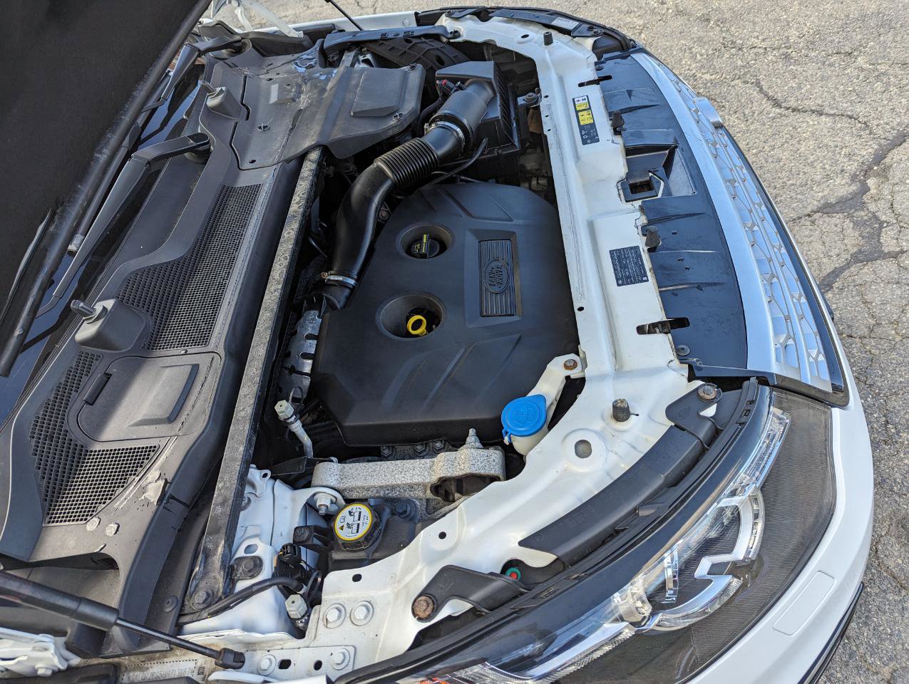 Used 2017 Land Rover Discovery Sport HSE image 46