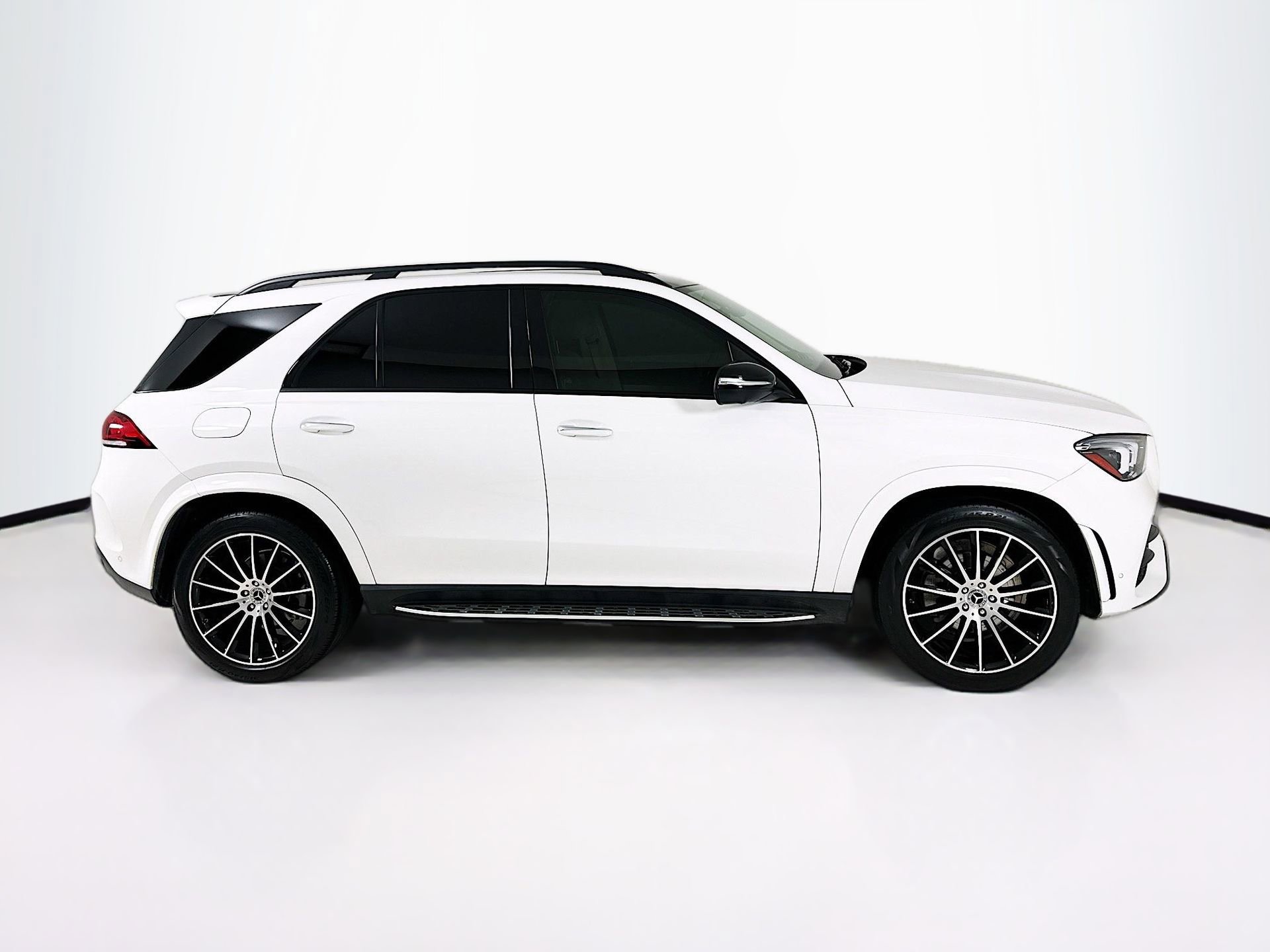 Used 2023 Mercedes-Benz GLE 350 4MATIC image 9