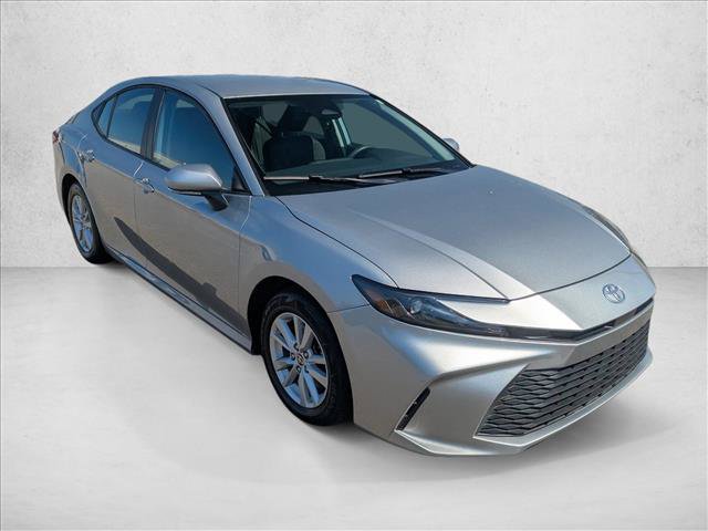 Used 2025 Toyota Camry LE FWD image 3
