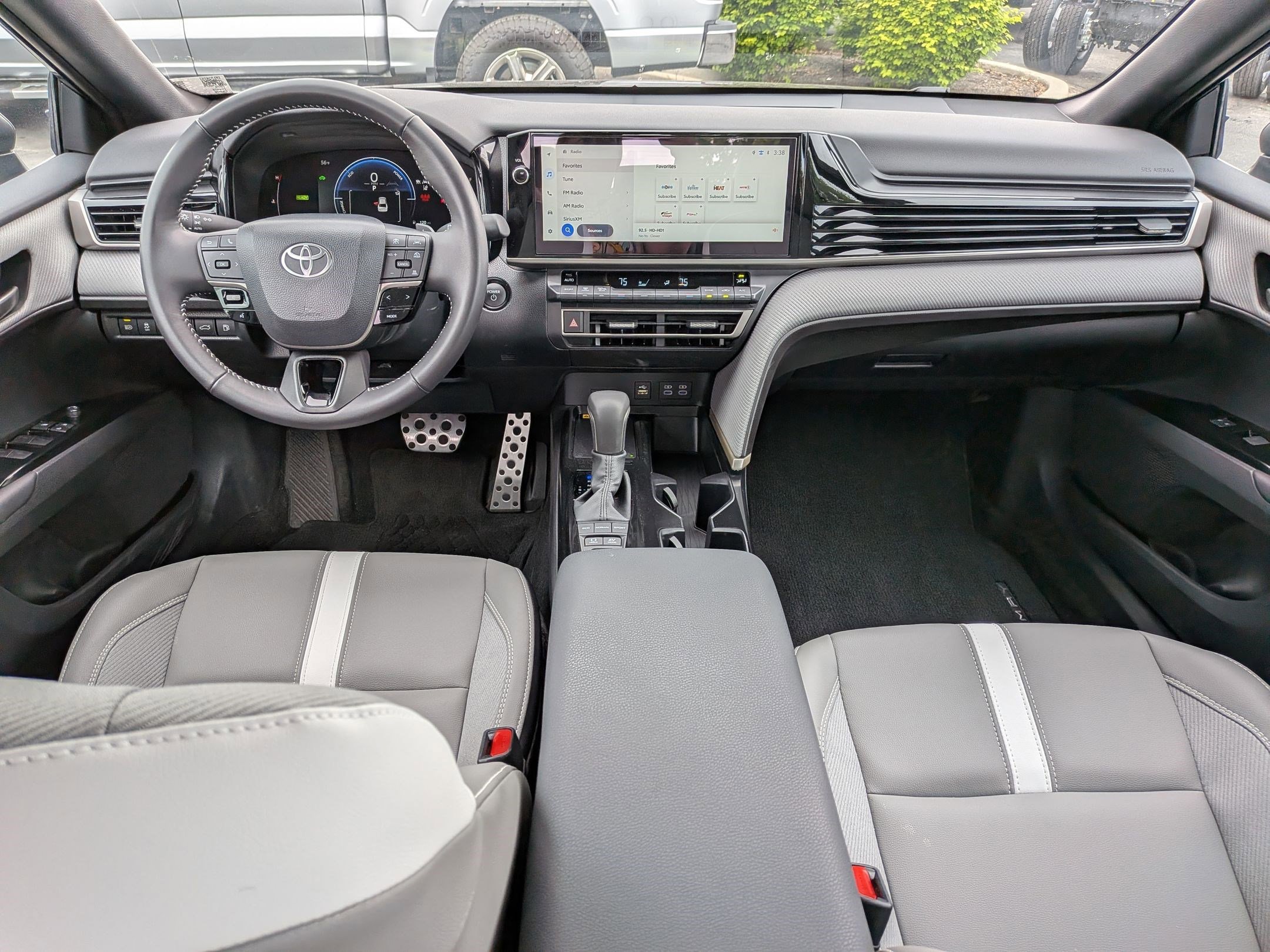 Used 2026 Toyota Camry SE w/ Multimedia Upgrade Package FWD image 28