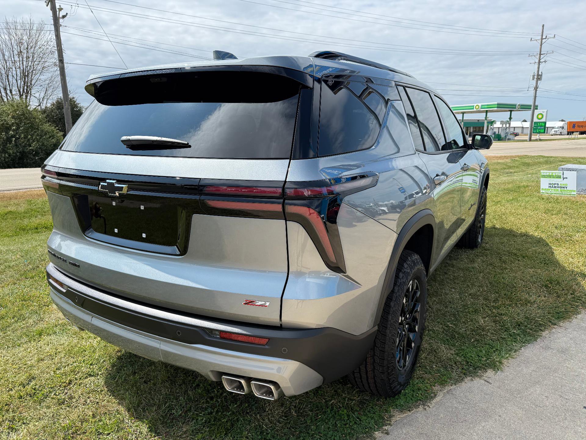 New 2026 Chevrolet Traverse Z71 w/ Driver Confidence Package image 7