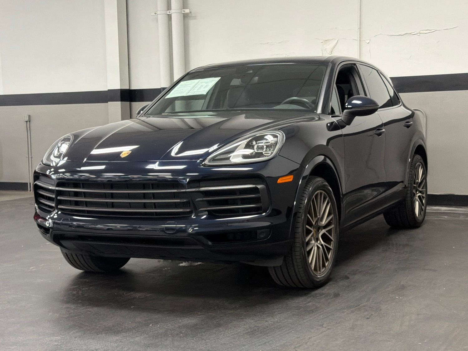 Used 2023 Porsche Cayenne AWD/4WD image 7