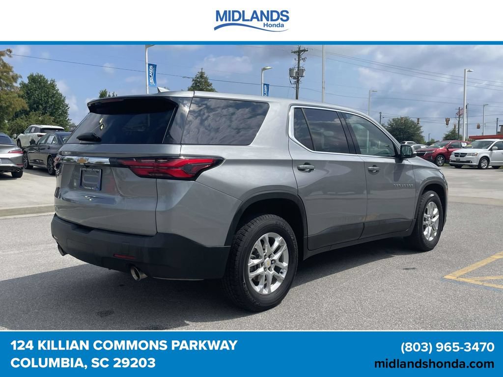 Used 2023 Chevrolet Traverse LS w/ Safety Package FWD image 6