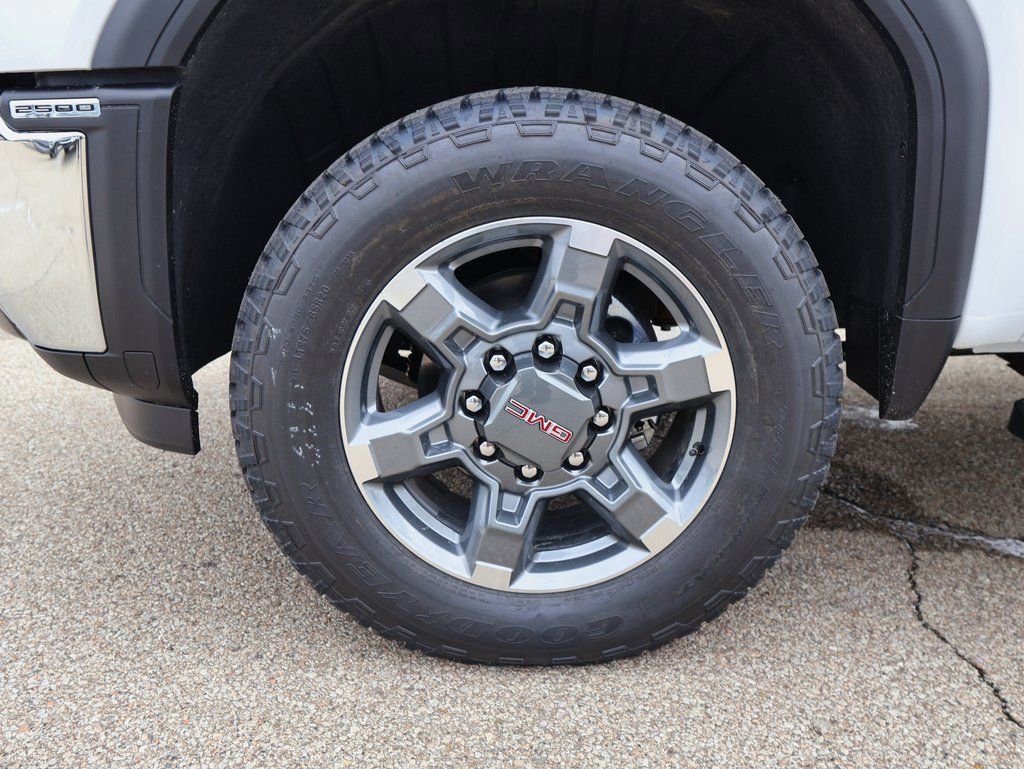 New 2026 GMC Sierra 2500 SLT w/ SLT Premium Package image 39