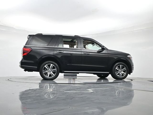 Used 2023 Ford Expedition Limited image 32