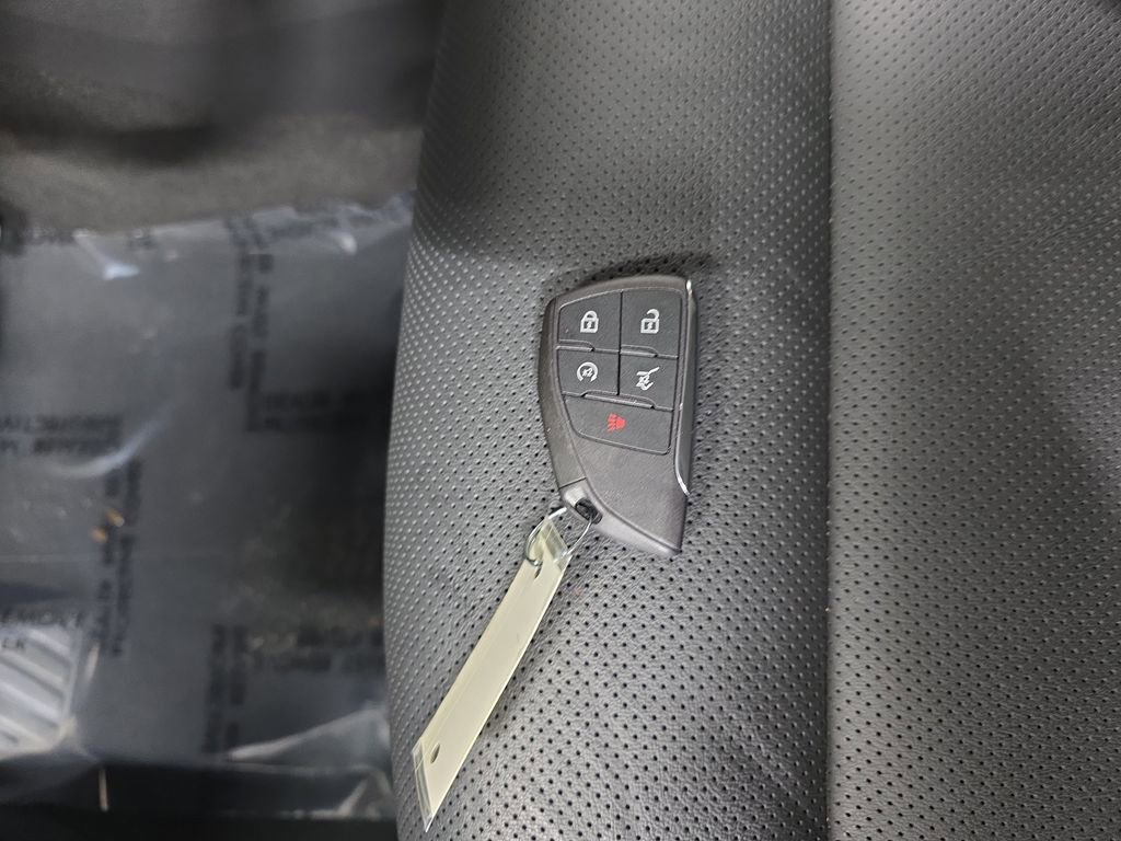 Used 2023 Buick Envision Essence w/ Sport Touring Package image 33