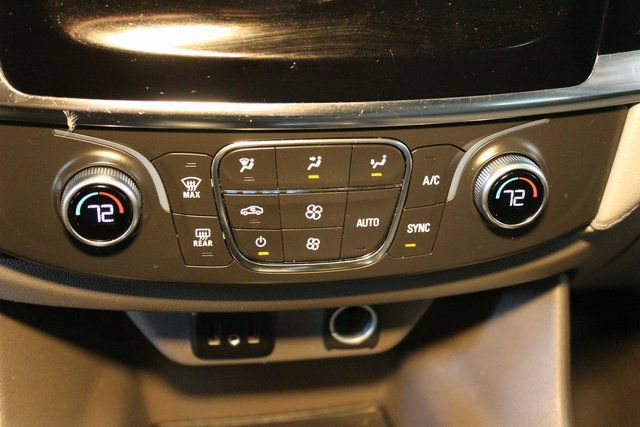Used 2021 Chevrolet Traverse LT FWD image 26