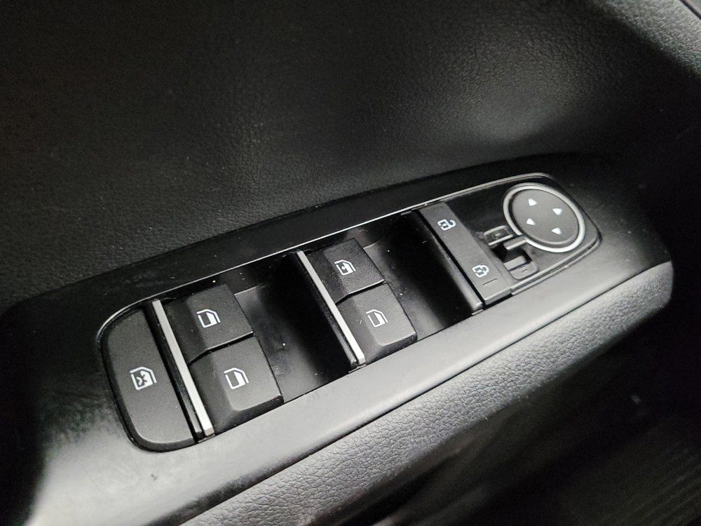 Used 2020 Kia Soul S FWD image 27