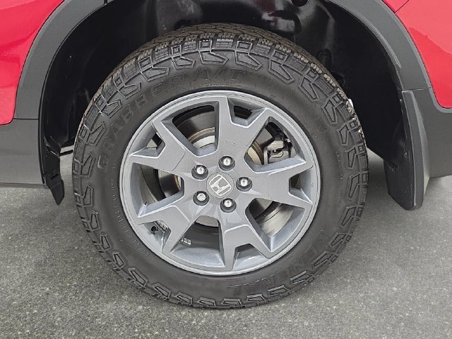 Used 2025 Honda Passport TrailSport image 31