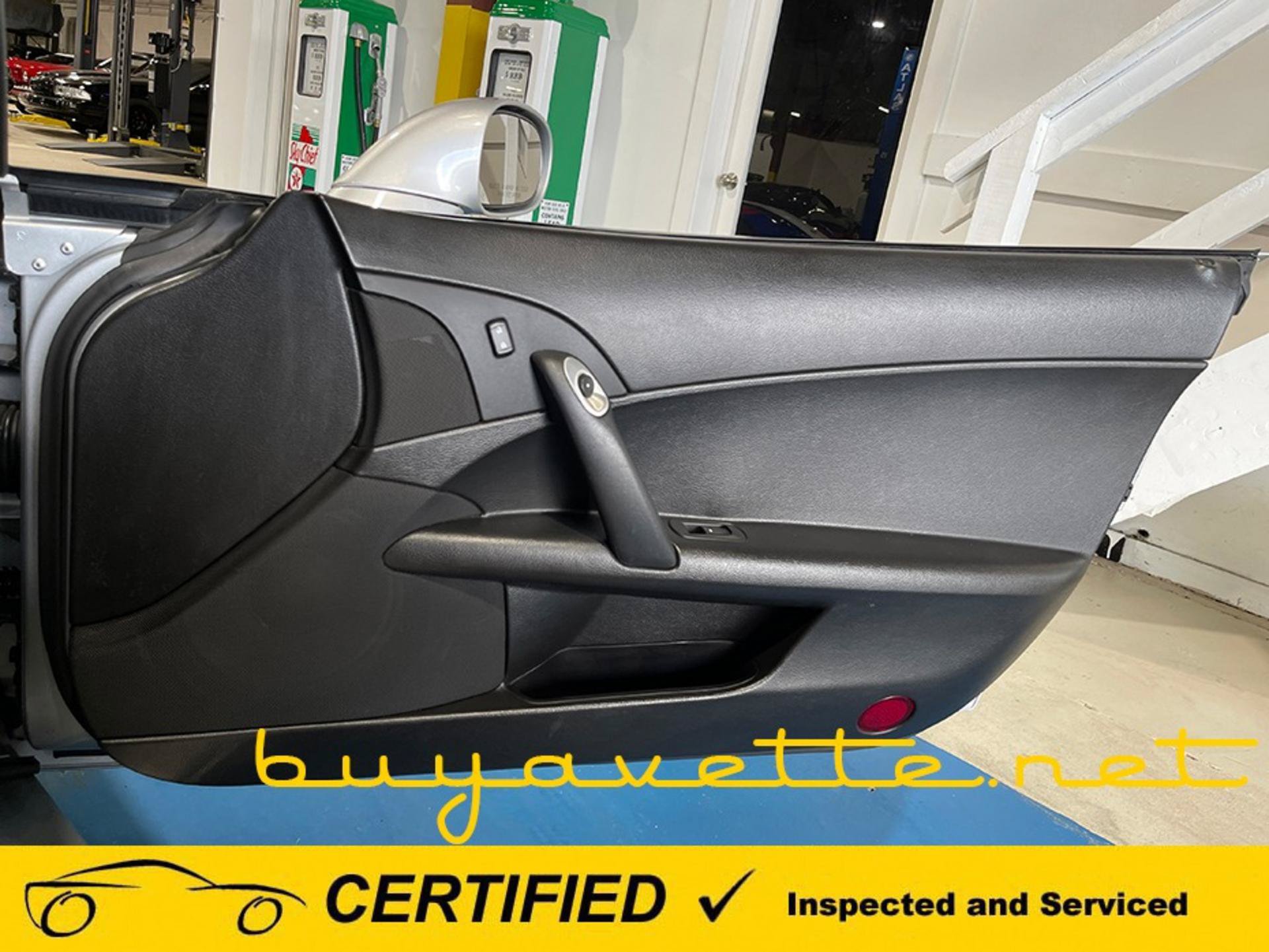 Used 2009 Chevrolet Corvette Convertible w/ Preferred Equipment Group RWD image 25