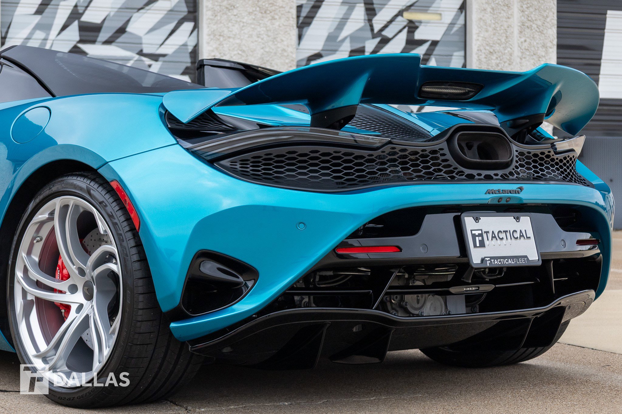 Used 2025 McLaren 750S Spider image 12