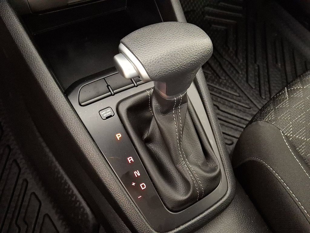 Used 2023 Kia Rio S FWD image 16