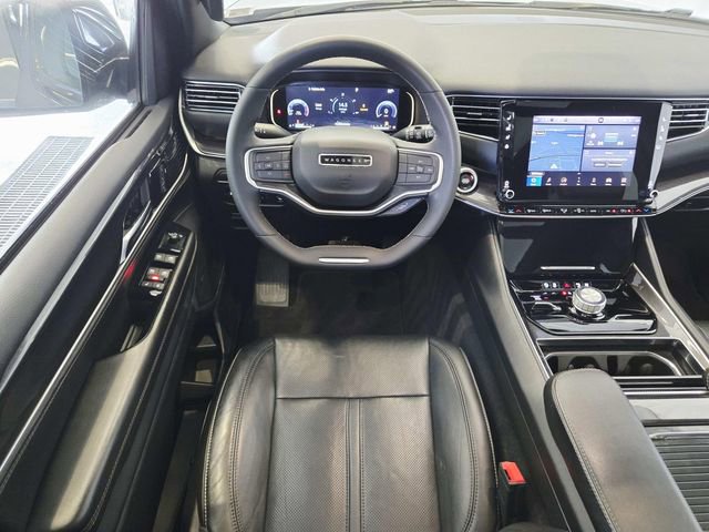 Used 2023 Jeep Wagoneer Base w/ Premium Group I image 8