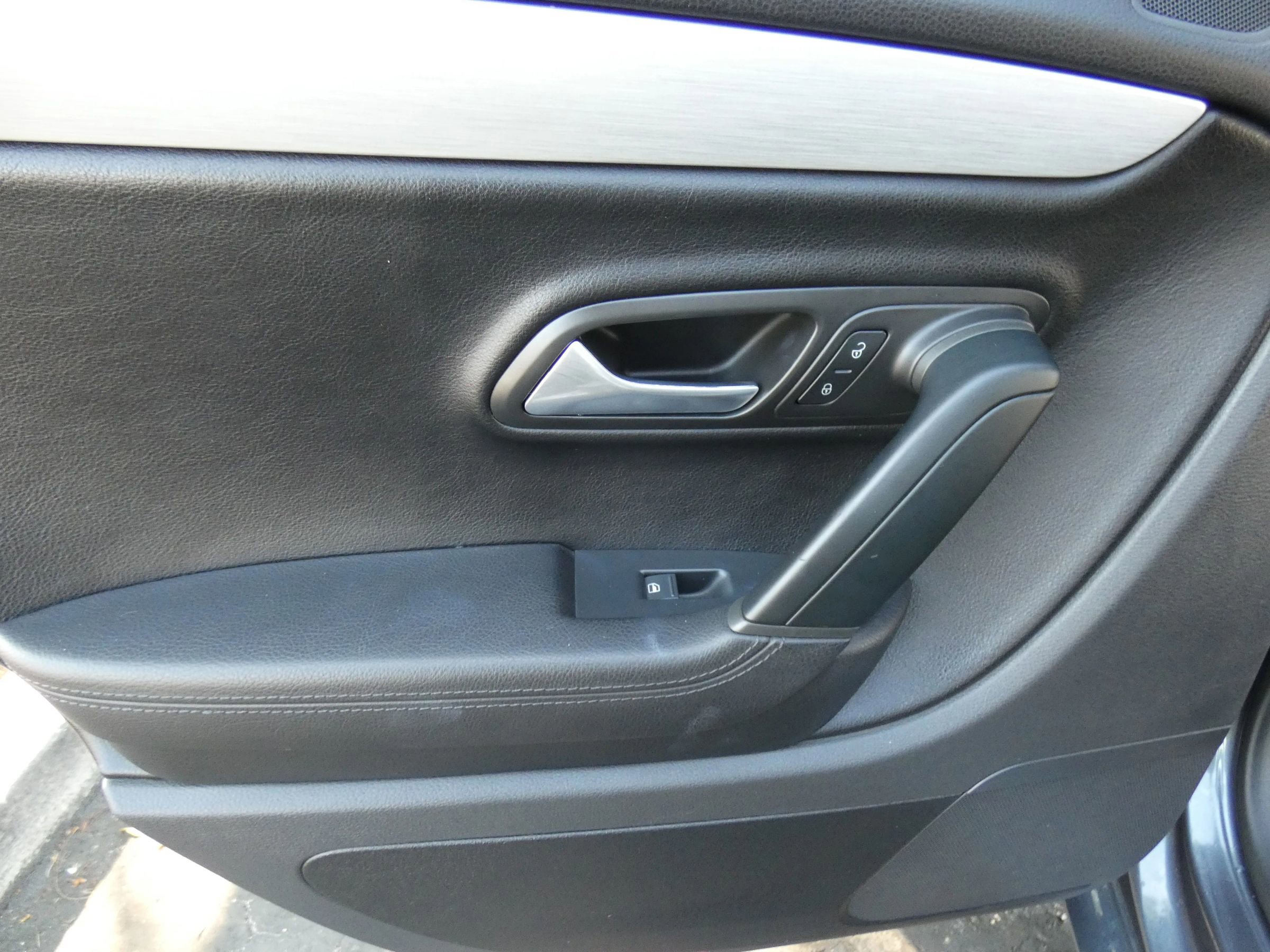 Used 2014 Volkswagen CC Sport image 41