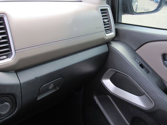Certified 2022 Nissan Frontier SV RWD image 15
