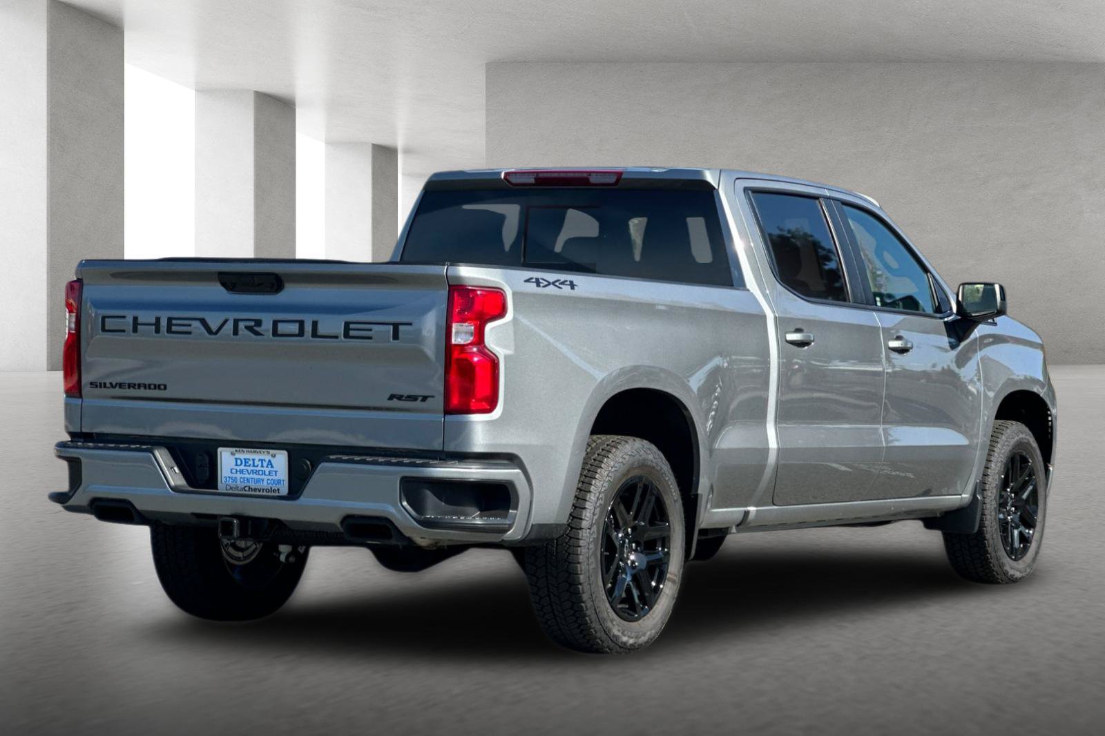 New 2026 Chevrolet Silverado 1500 RST w/ Dark Appearance Package AWD/4WD image 4