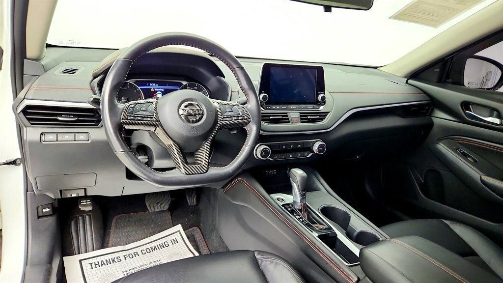 Used 2022 Nissan Altima 2.5 SR FWD image 12